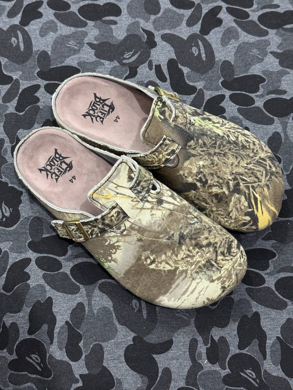 CLOGS ''REAL TREE'' LIGHT COLOR