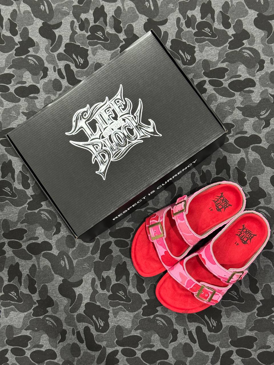 BUCKLE SANDALS ''BAPE CAMOU'' PINK