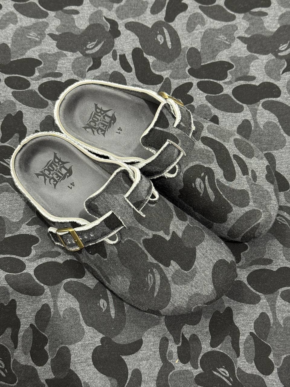 CLOGS ''CAMOUFLAGE'' BLACK